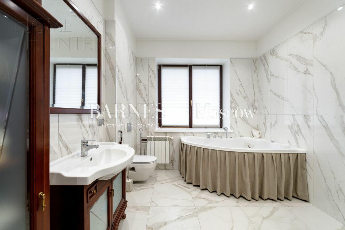 2-этажный коттедж 570 м² с отделкой