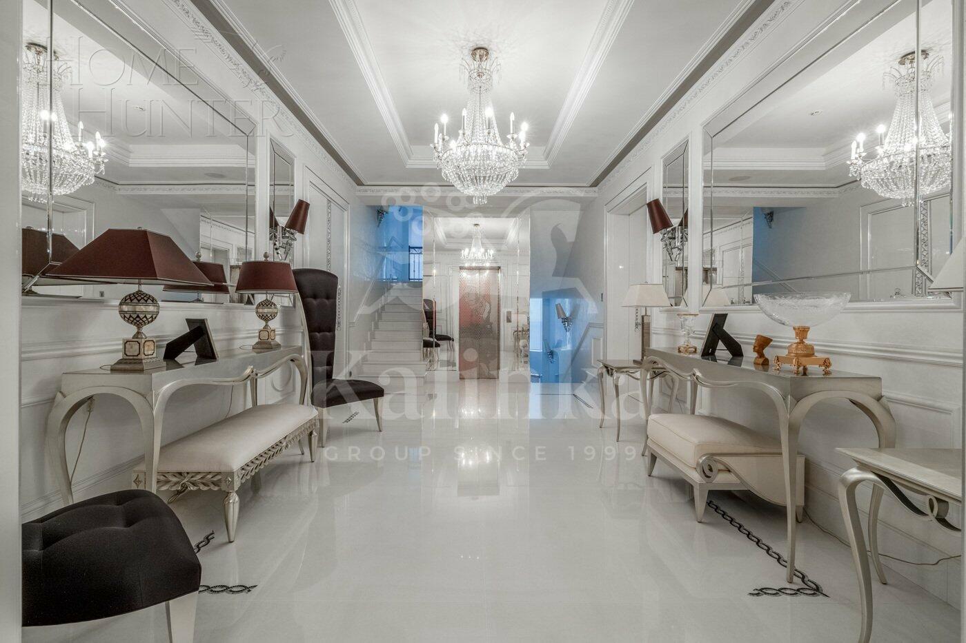 3-этажный коттедж 1 831 м² с отделкой