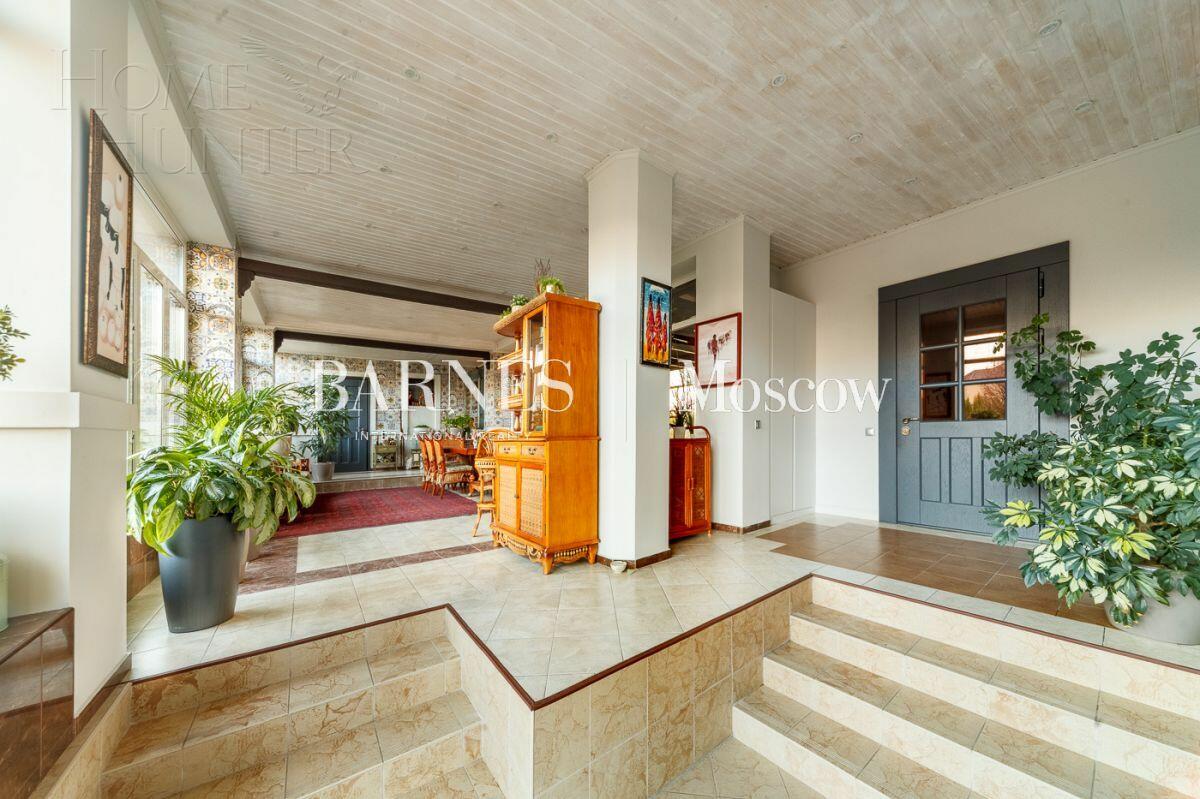 2-этажный коттедж 570 м² с отделкой