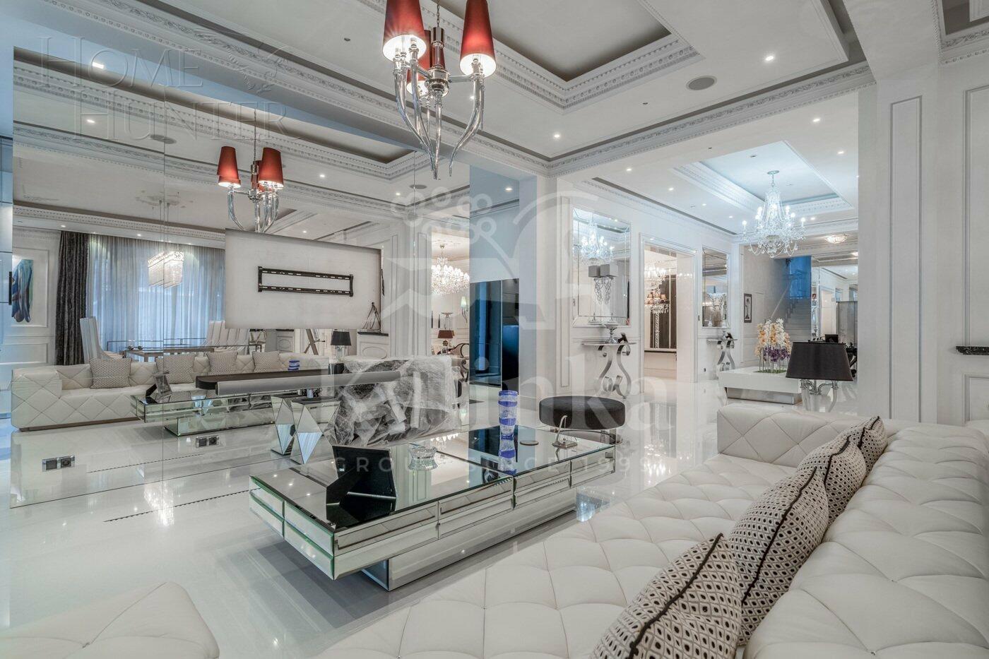 3-этажный коттедж 1 831 м² с отделкой