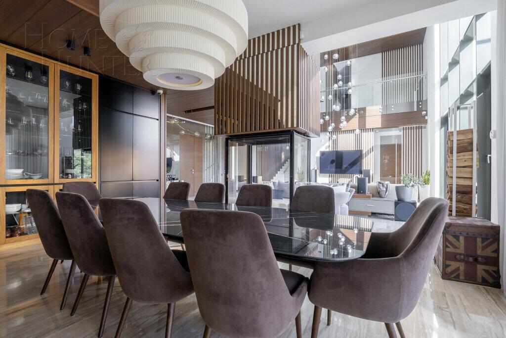 3-этажный коттедж 550 м² с отделкой