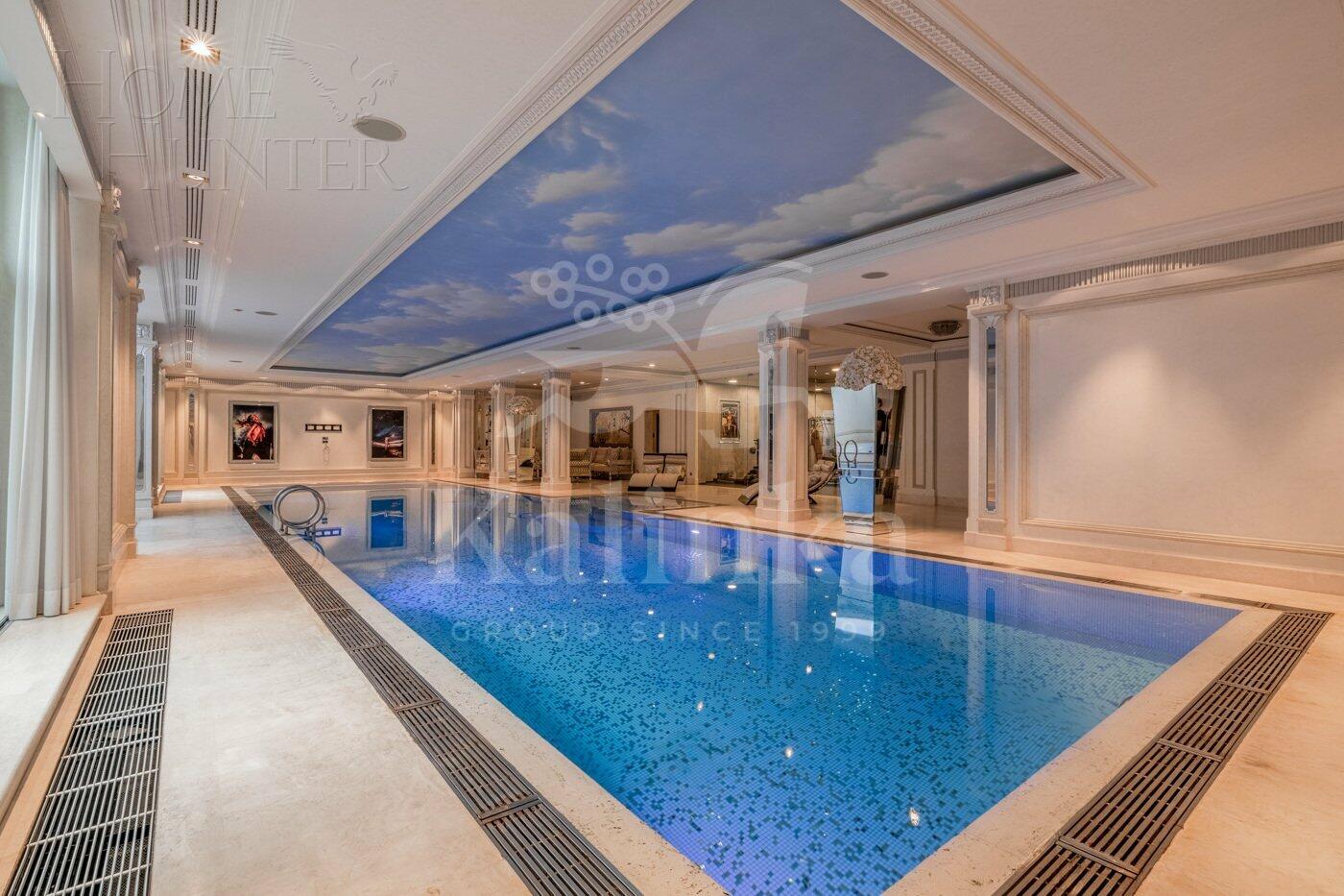 3-этажный коттедж 1 831 м² с отделкой