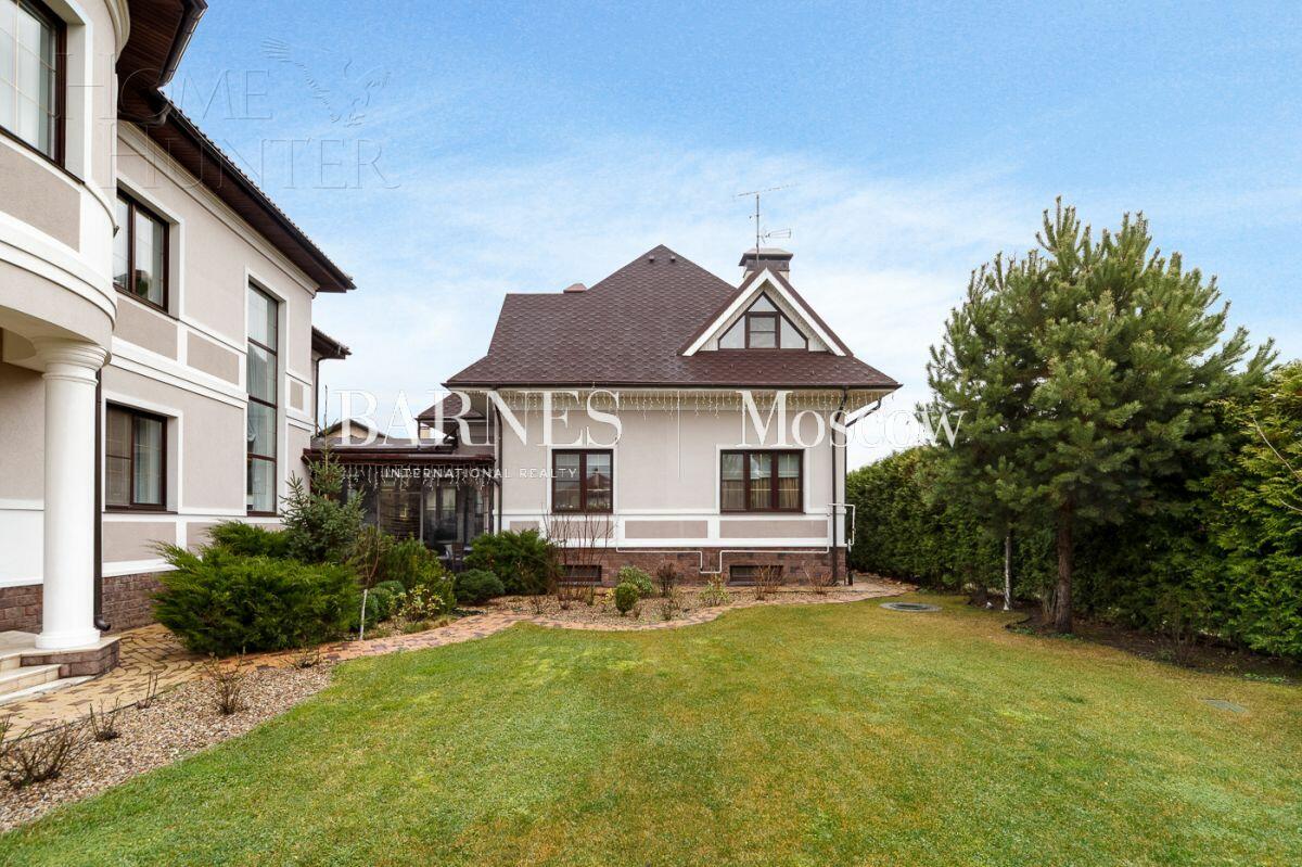 2-этажный коттедж 570 м² с отделкой