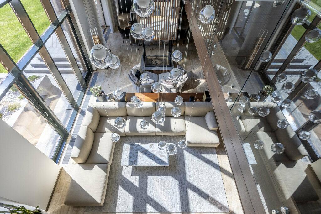 3-этажный коттедж 550 м² с отделкой