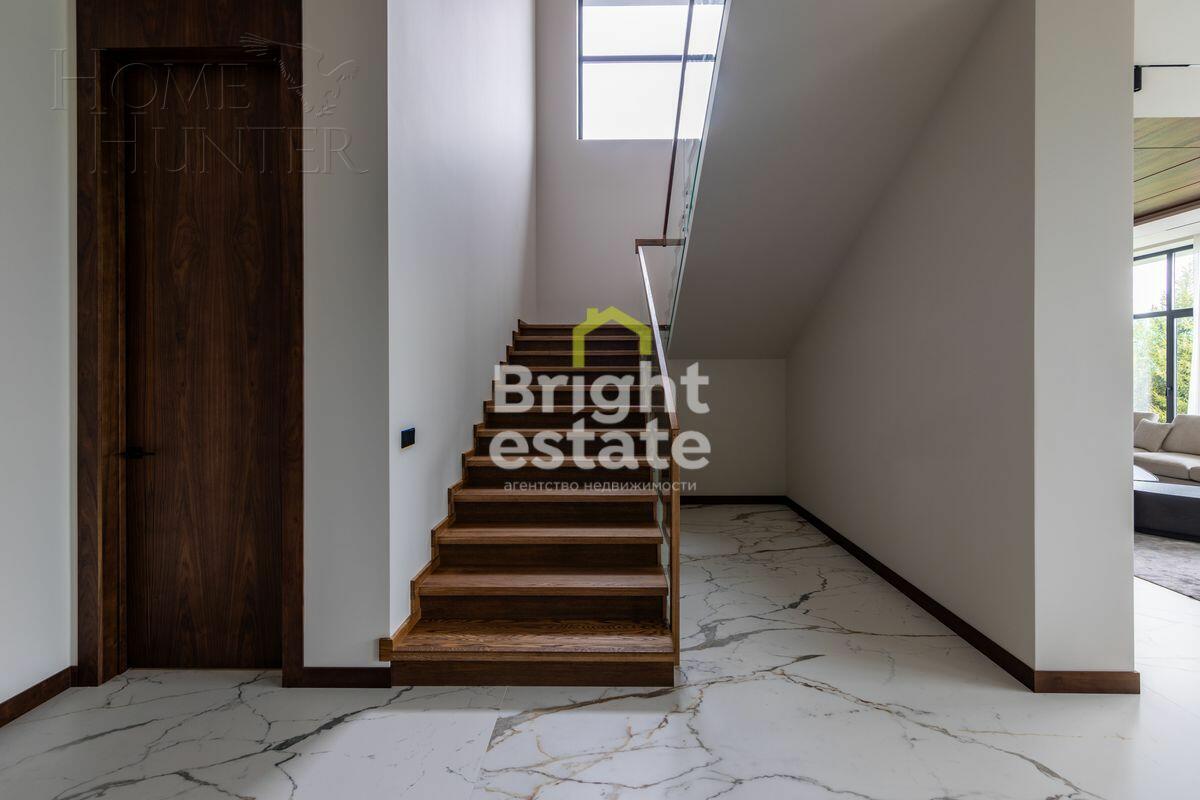 2-этажный коттедж 437 м² с отделкой