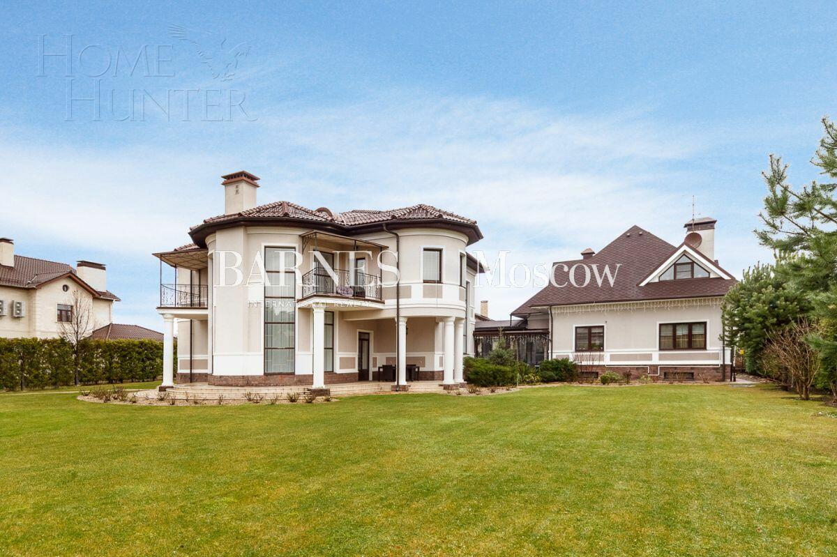 2-этажный коттедж 570 м² с отделкой