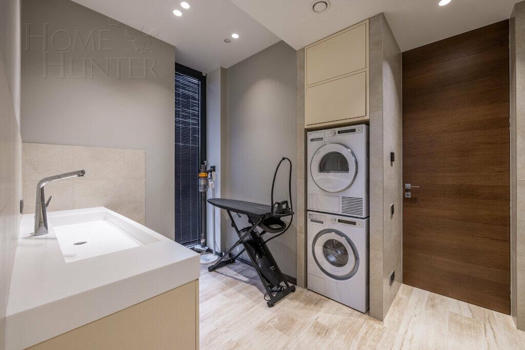 3-этажный коттедж 550 м² с отделкой