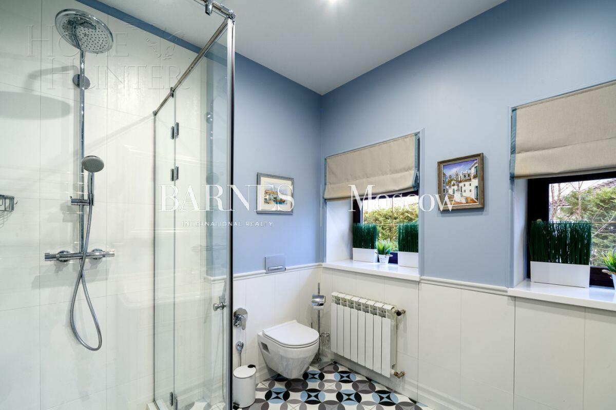 2-этажный коттедж 570 м² с отделкой