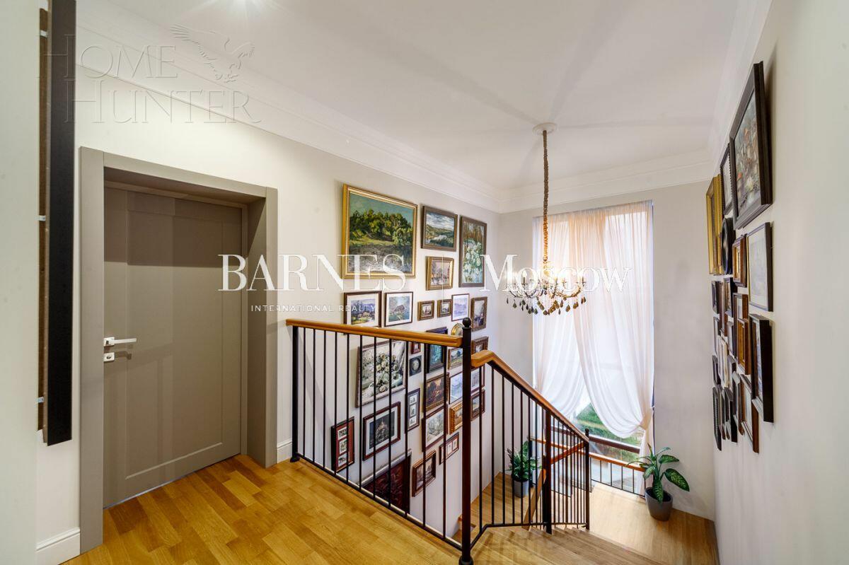 2-этажный коттедж 570 м² с отделкой