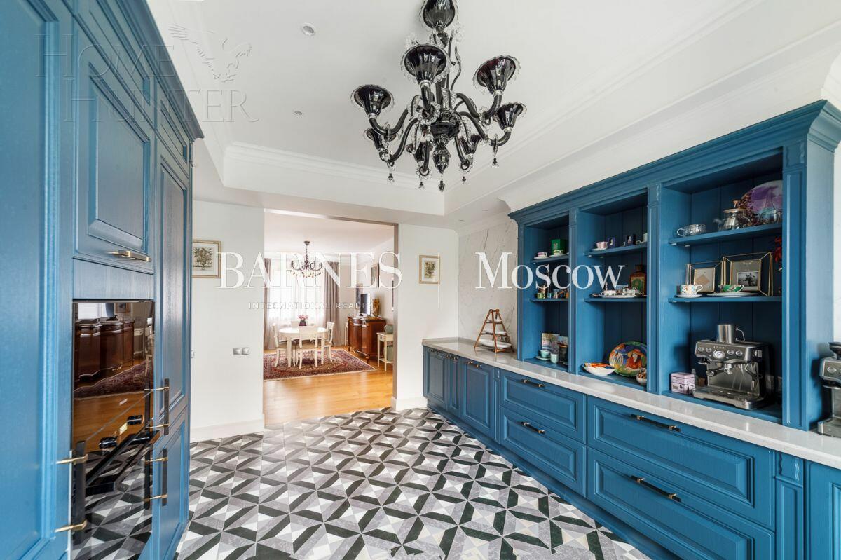 2-этажный коттедж 570 м² с отделкой