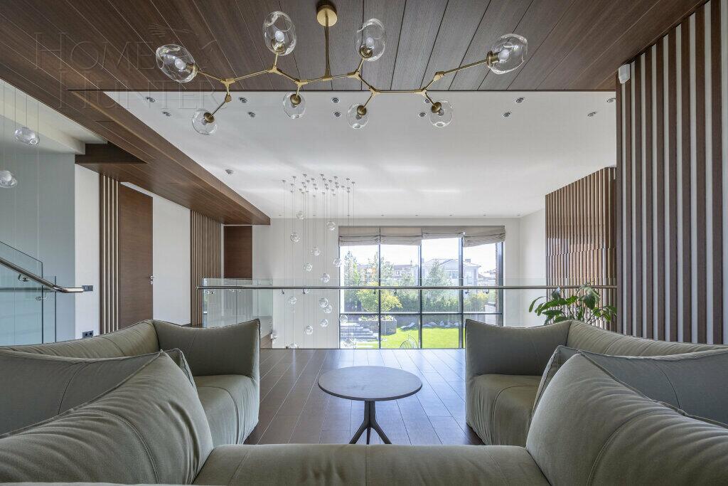 3-этажный коттедж 550 м² с отделкой