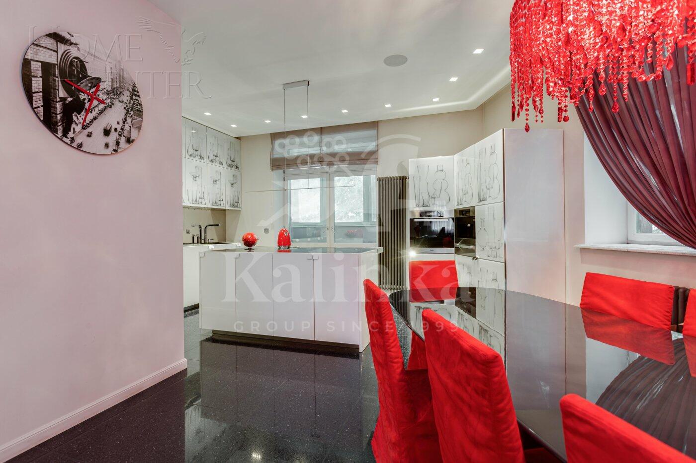 3-КОМН. КВАРТИРА С ОТДЕЛКОЙ 166 М² НА 4 ЭТАЖЕ