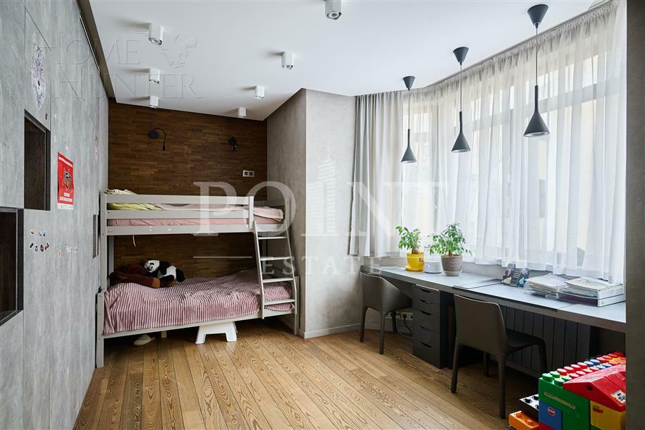 6-КОМН. КВАРТИРА С ОТДЕЛКОЙ 179 М² НА 3 ЭТАЖЕ