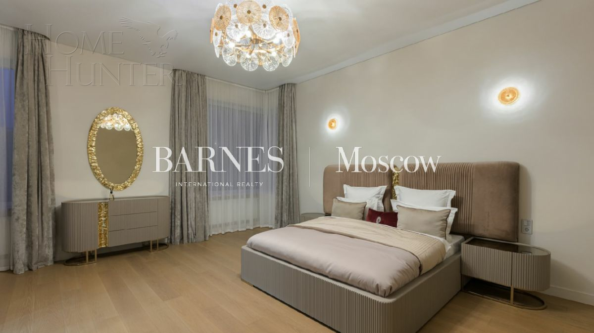 2-этажный коттедж 350 м² с отделкой