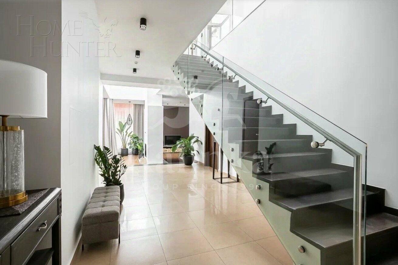 2-этажный таунхаус 360 м² с отделкой