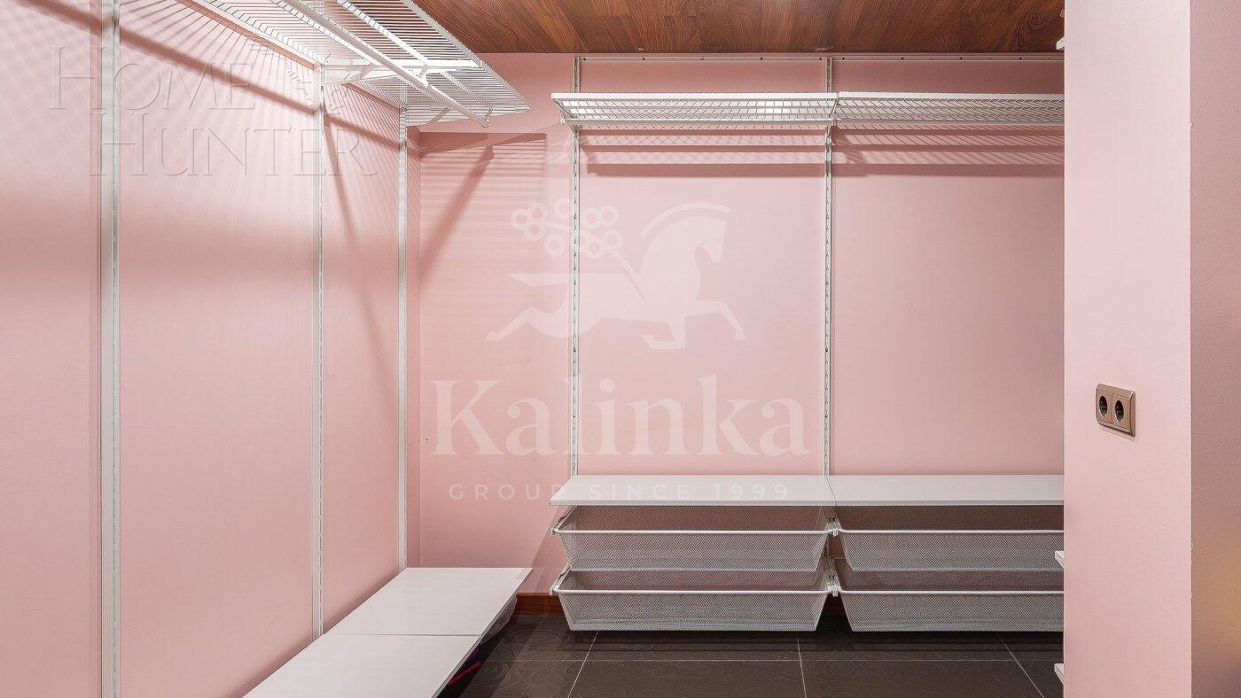 2-УРОВНЕВАЯ КВАРТИРА С ОТДЕЛКОЙ 1 000 М² НА 1 ЭТАЖЕ