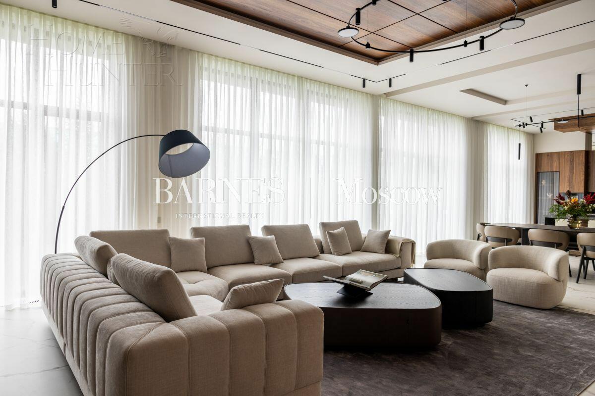 2-этажный коттедж 437 м² с отделкой