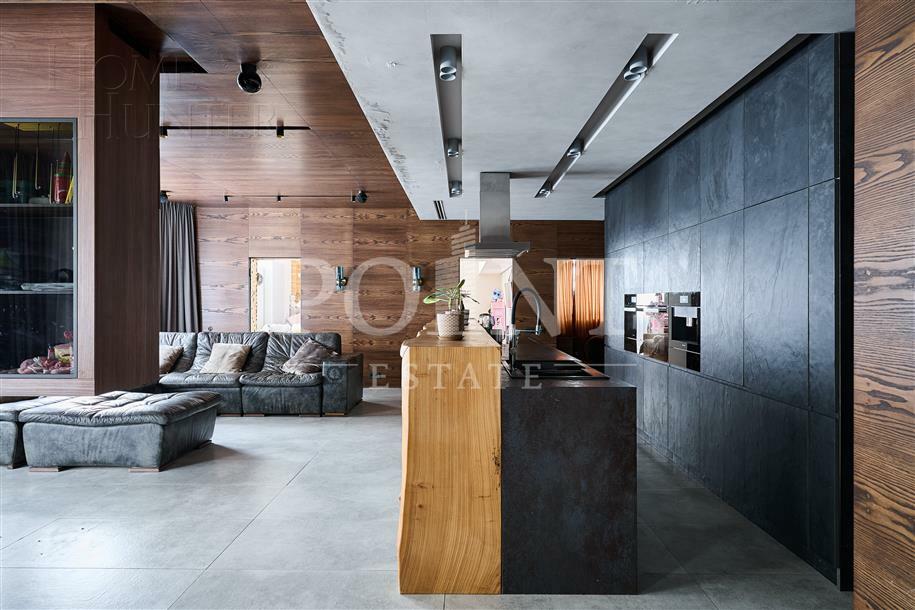 6-КОМН. КВАРТИРА С ОТДЕЛКОЙ 179 М² НА 3 ЭТАЖЕ