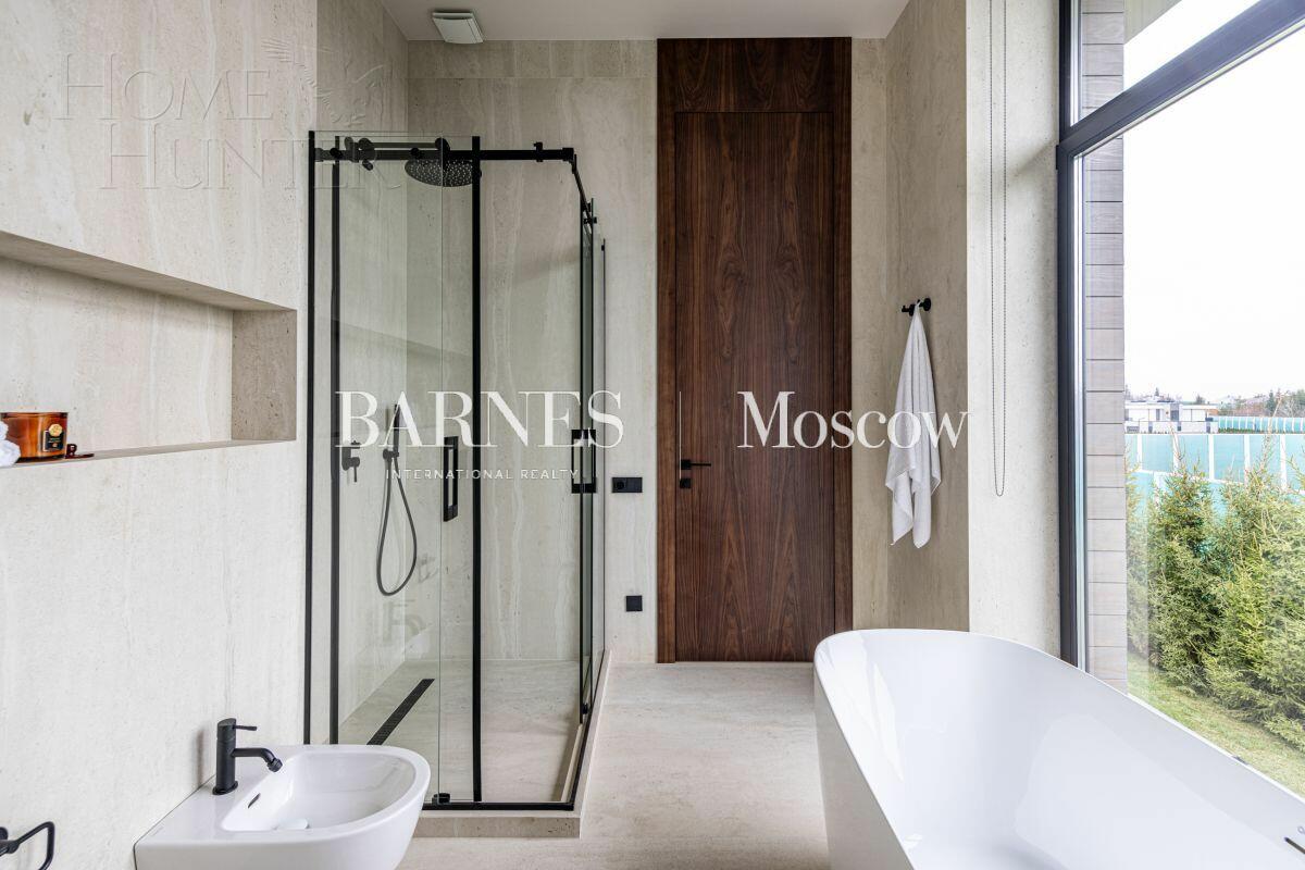 2-этажный коттедж 437 м² с отделкой