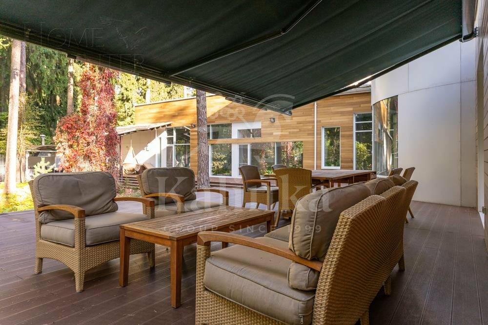 2-этажный коттедж 1 328 м² с отделкой