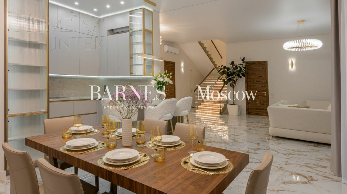 2-этажный коттедж 350 м² с отделкой