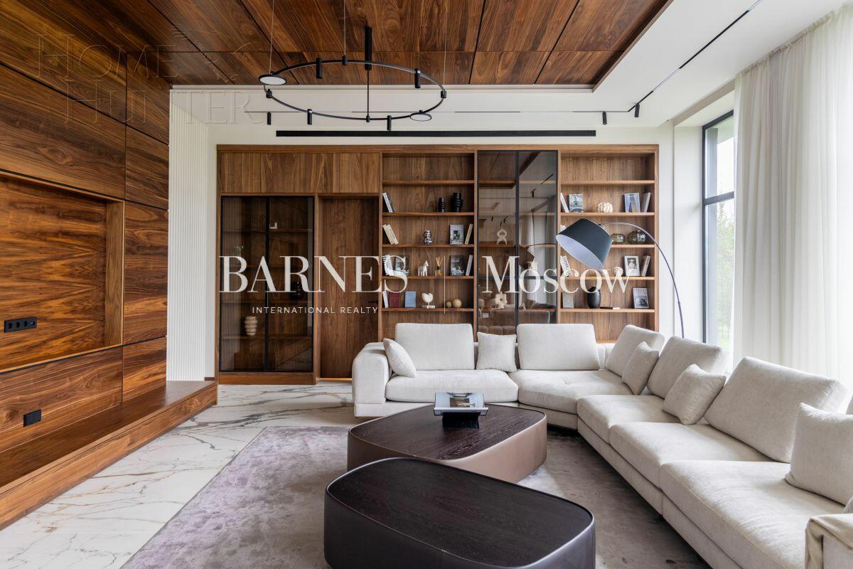 2-этажный коттедж 437 м² с отделкой