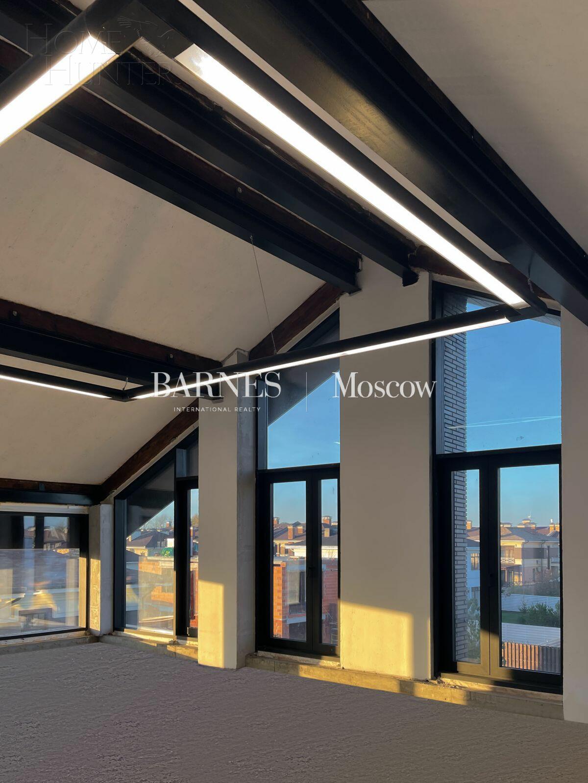 3-этажный коттедж 1 770 м² без отделки