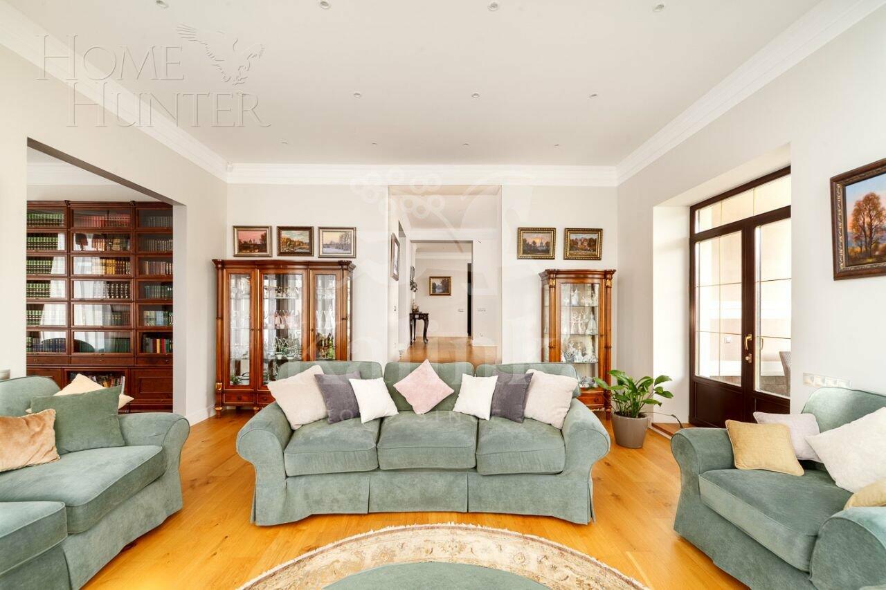 2-этажный коттедж 570 м² с отделкой