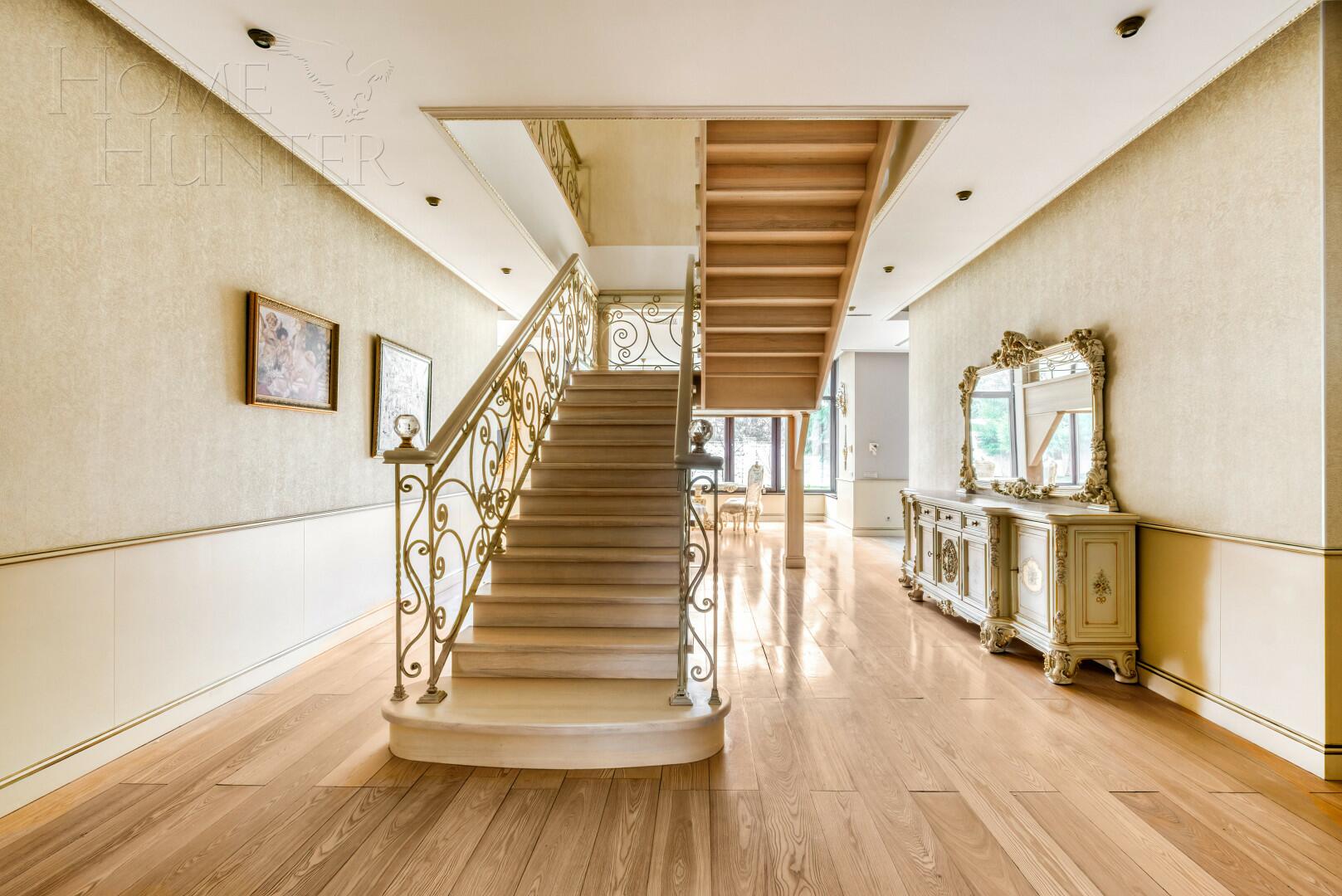 2-этажный коттедж 866 м² с отделкой