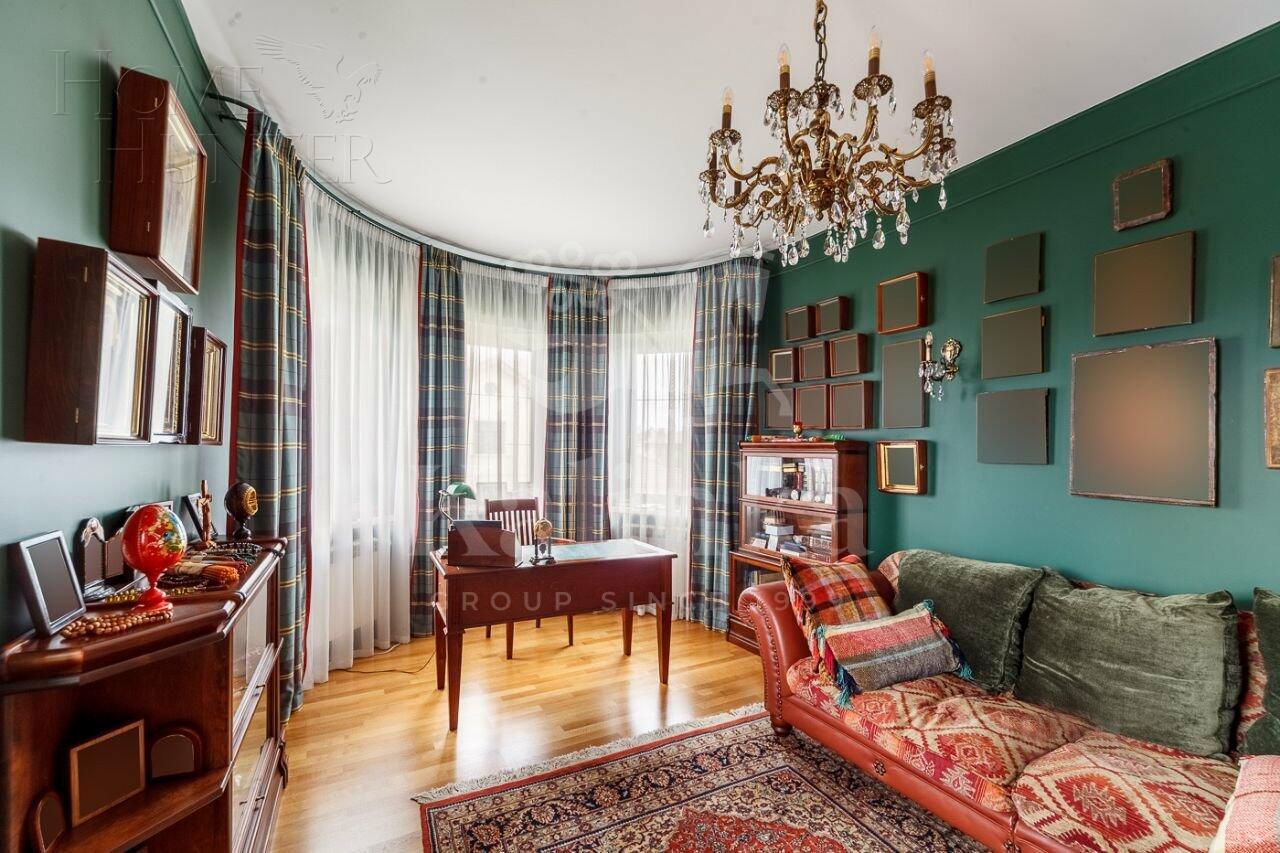 2-этажный коттедж 570 м² с отделкой