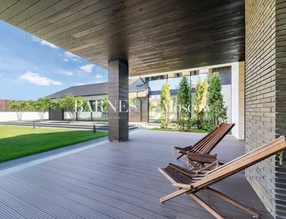 3-этажный коттедж 1 770 м² без отделки