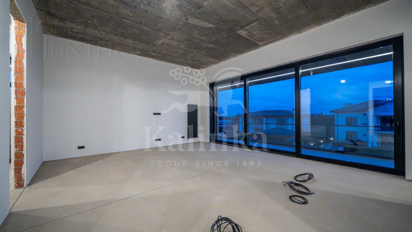 2-этажный коттедж 1 200 м² без отделки