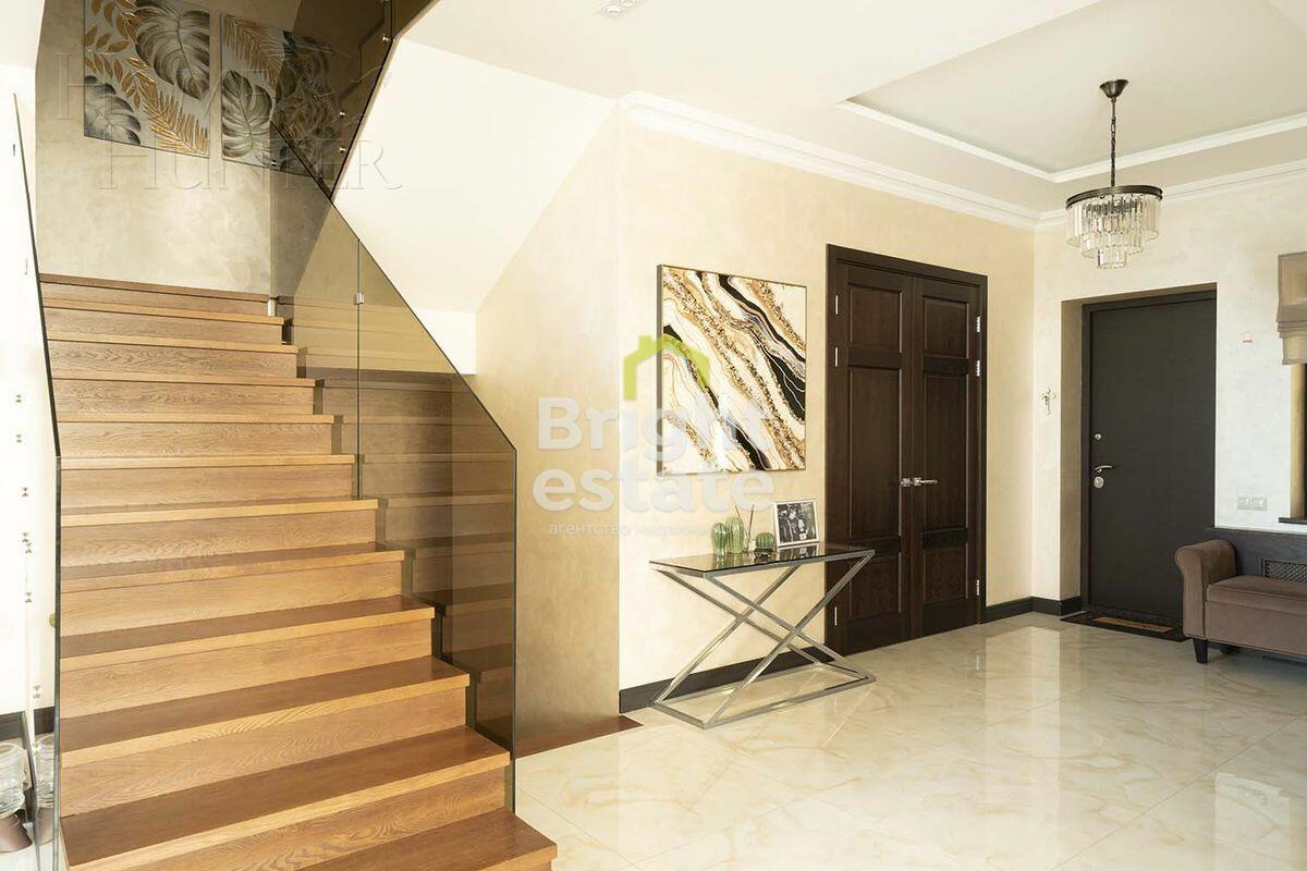 2-этажный коттедж 496 м² с отделкой