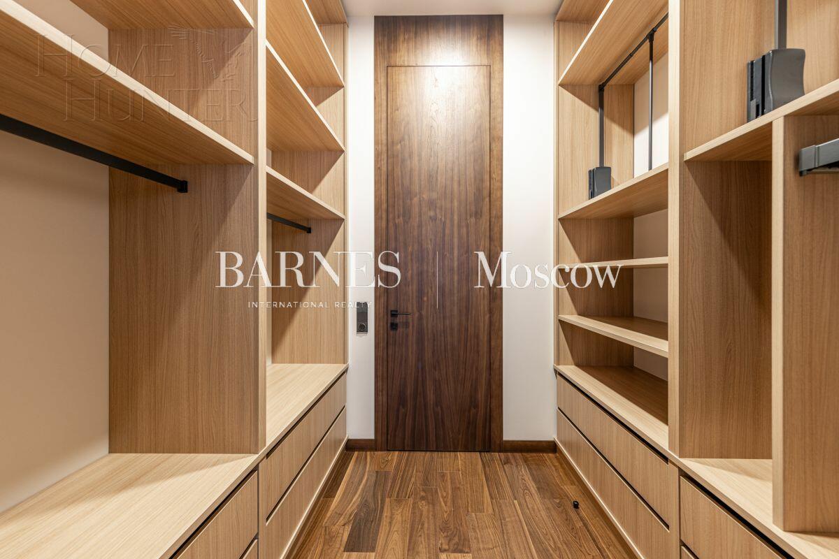 2-этажный коттедж 437 м² с отделкой