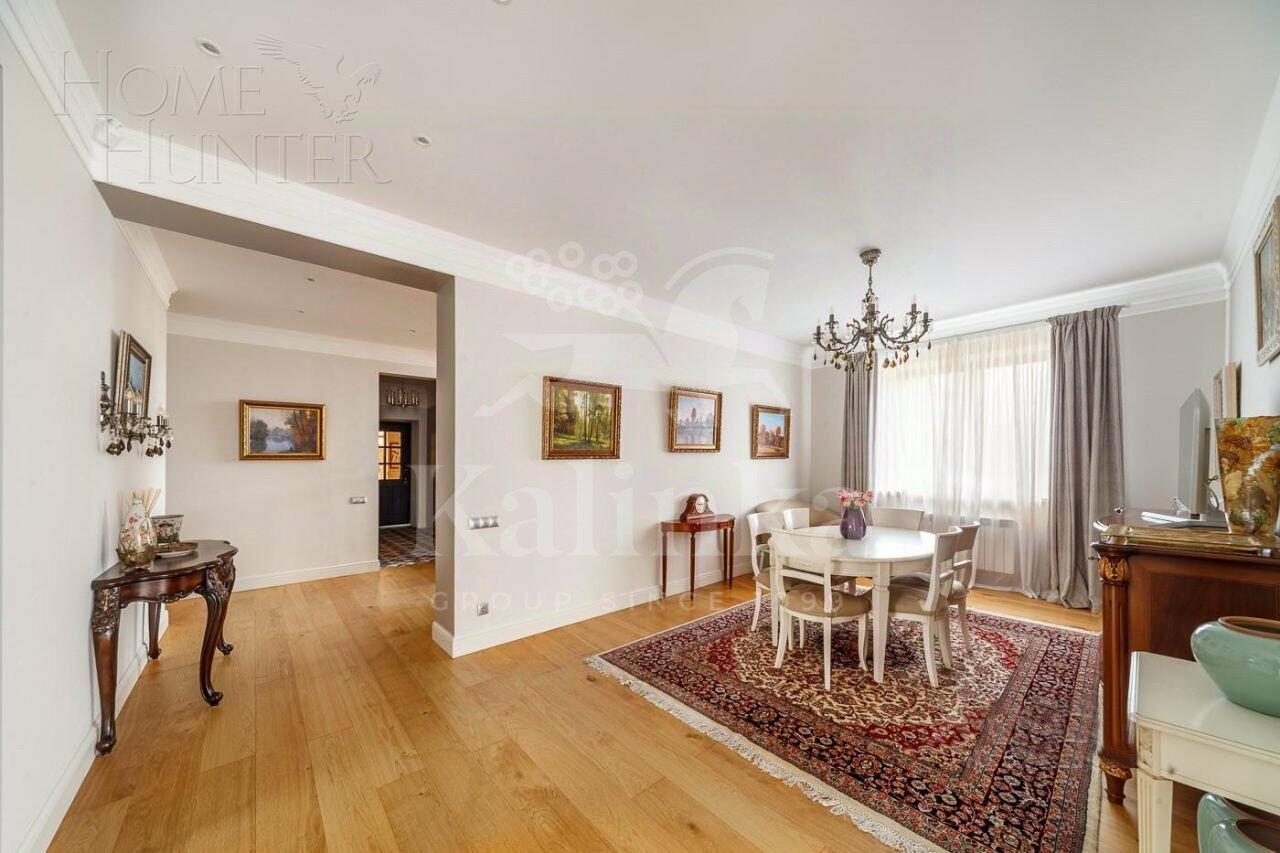 2-этажный коттедж 570 м² с отделкой