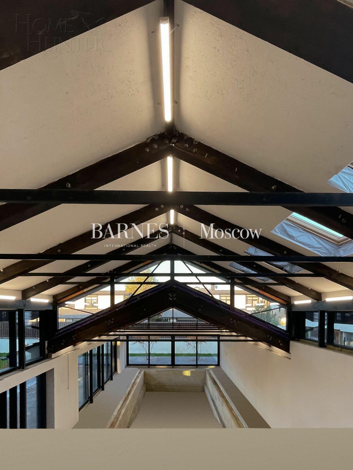 3-этажный коттедж 1 770 м² без отделки