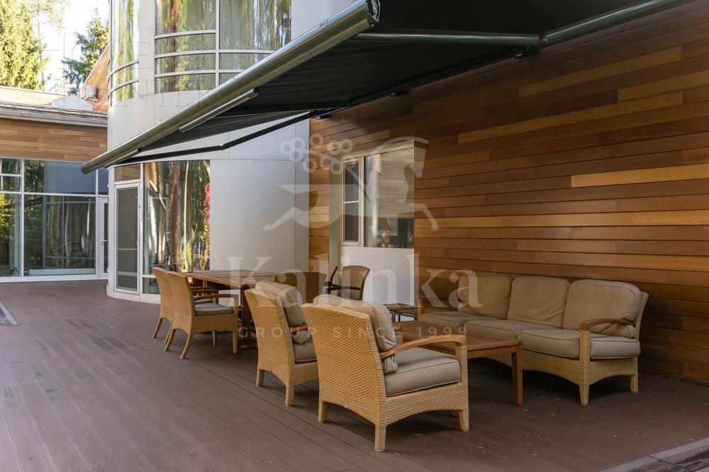 2-этажный коттедж 1 328 м² с отделкой