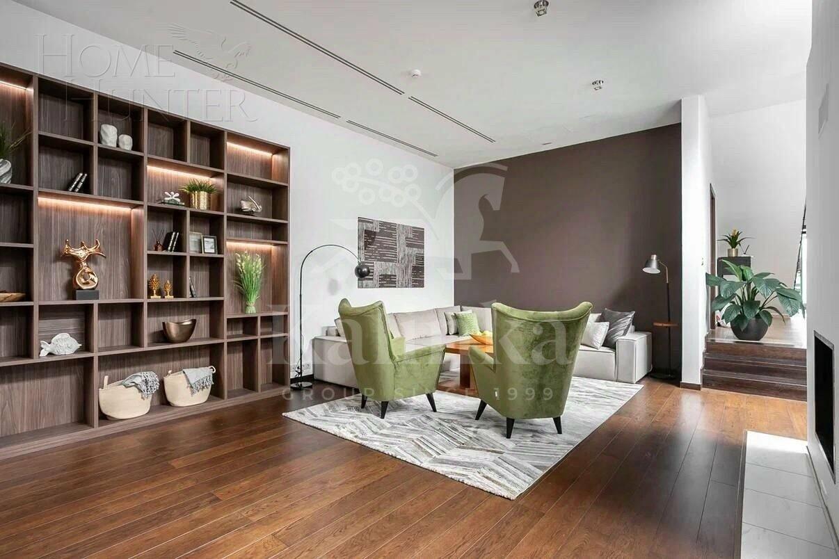 2-этажный таунхаус 360 м² с отделкой