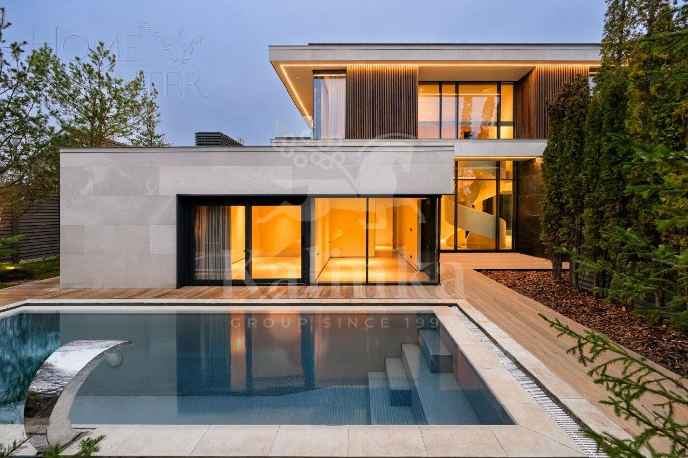 2-этажный коттедж 663 м² с отделкой