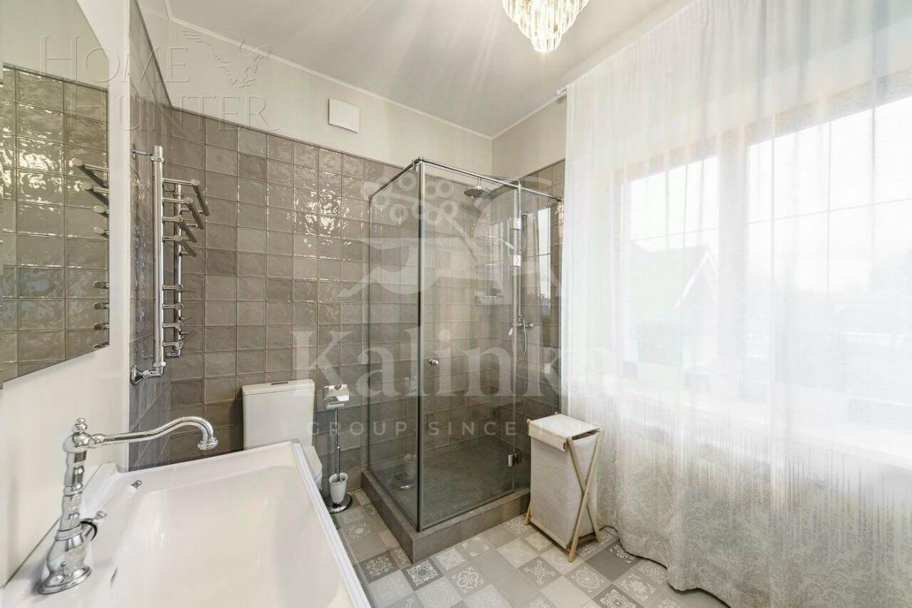 2-этажный коттедж 570 м² с отделкой