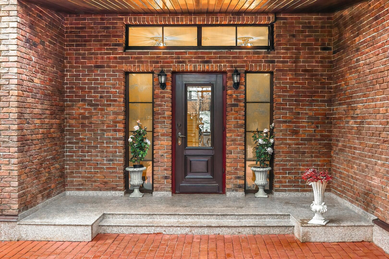 2-этажный коттедж 866 м² с отделкой