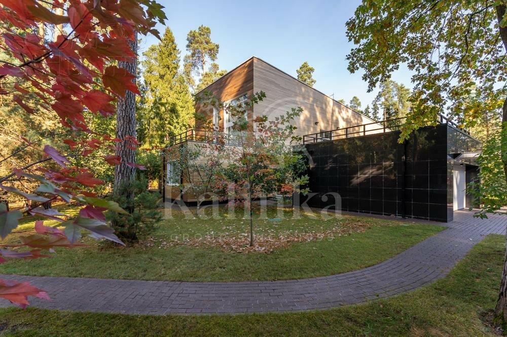 2-этажный коттедж 1 328 м² с отделкой