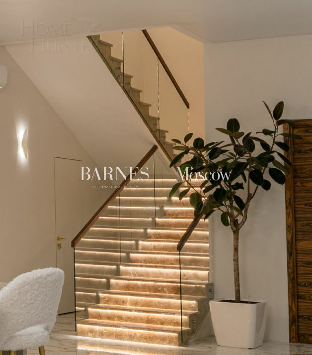 2-этажный коттедж 350 м² с отделкой