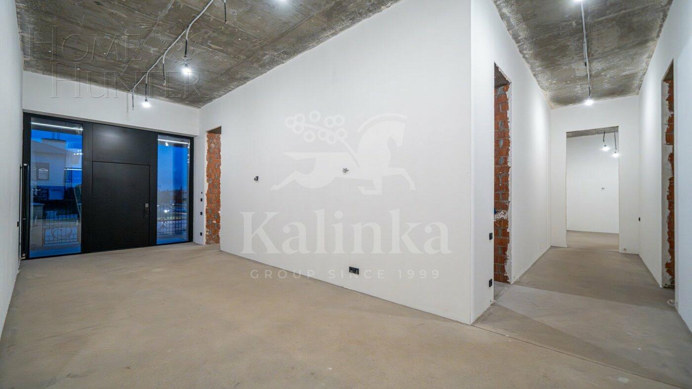 2-этажный коттедж 1 200 м² без отделки