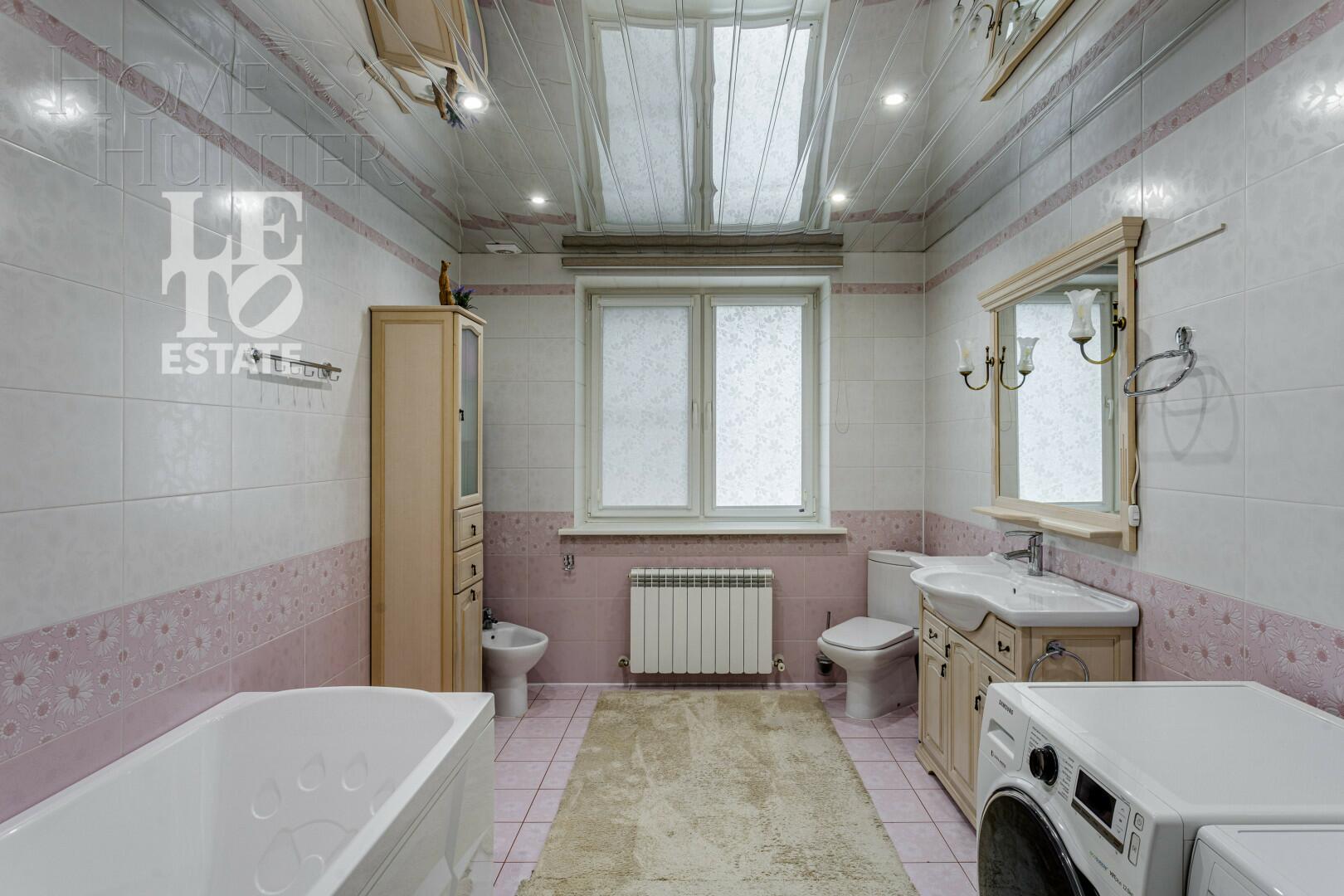 2-этажный коттедж 815 м² с отделкой