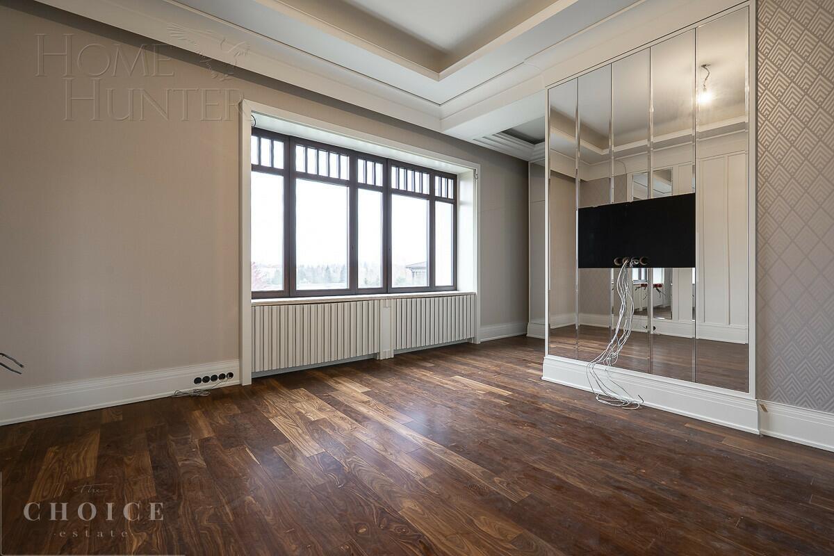 2-этажный коттедж 1 244 м² с отделкой