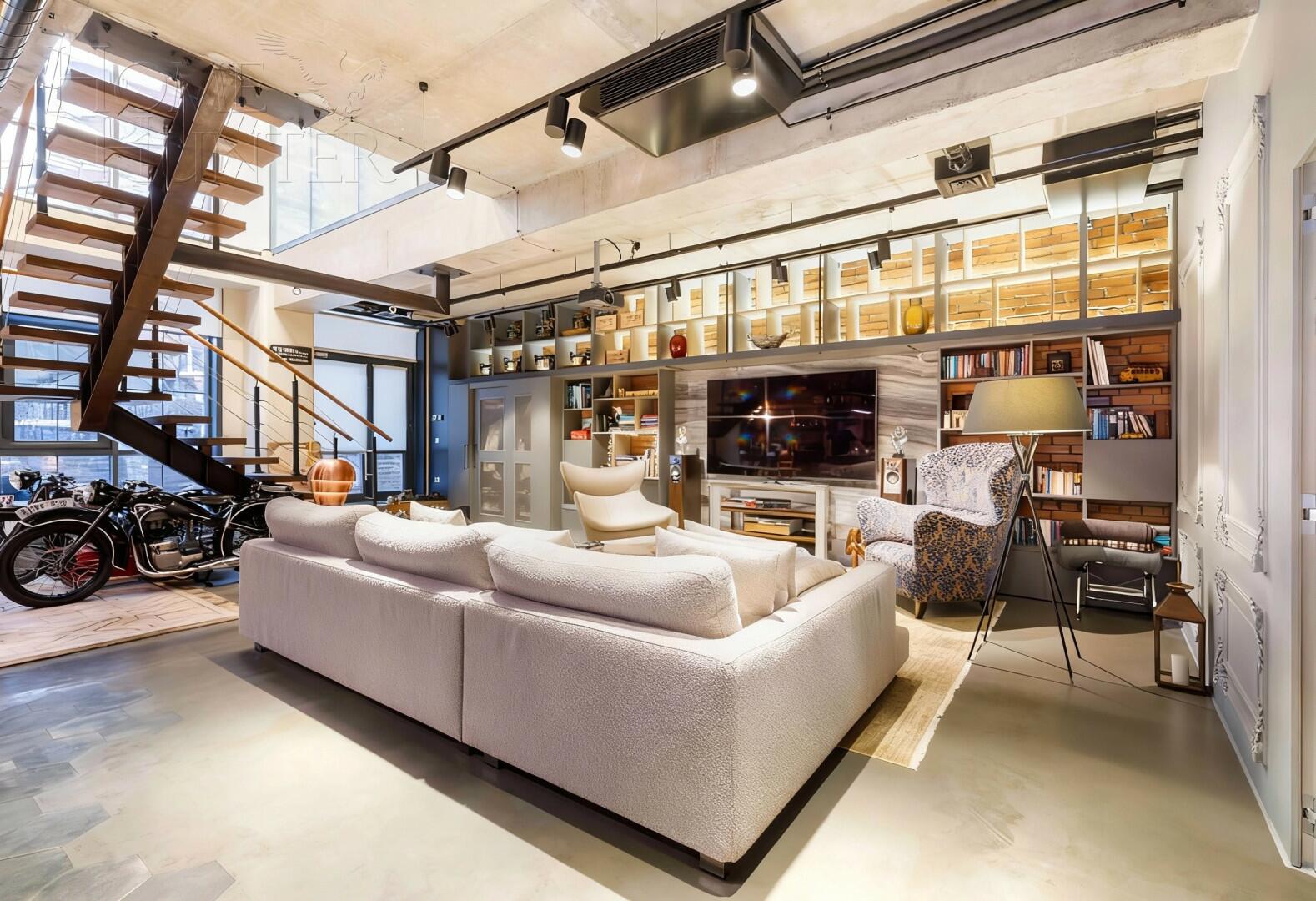 2-УРОВНЕВЫЕ АПАРТАМЕНТЫ С ОТДЕЛКОЙ 180 М² НА 1 ЭТАЖЕ