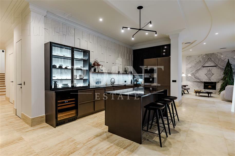 2-этажный коттедж 830 м² без отделки