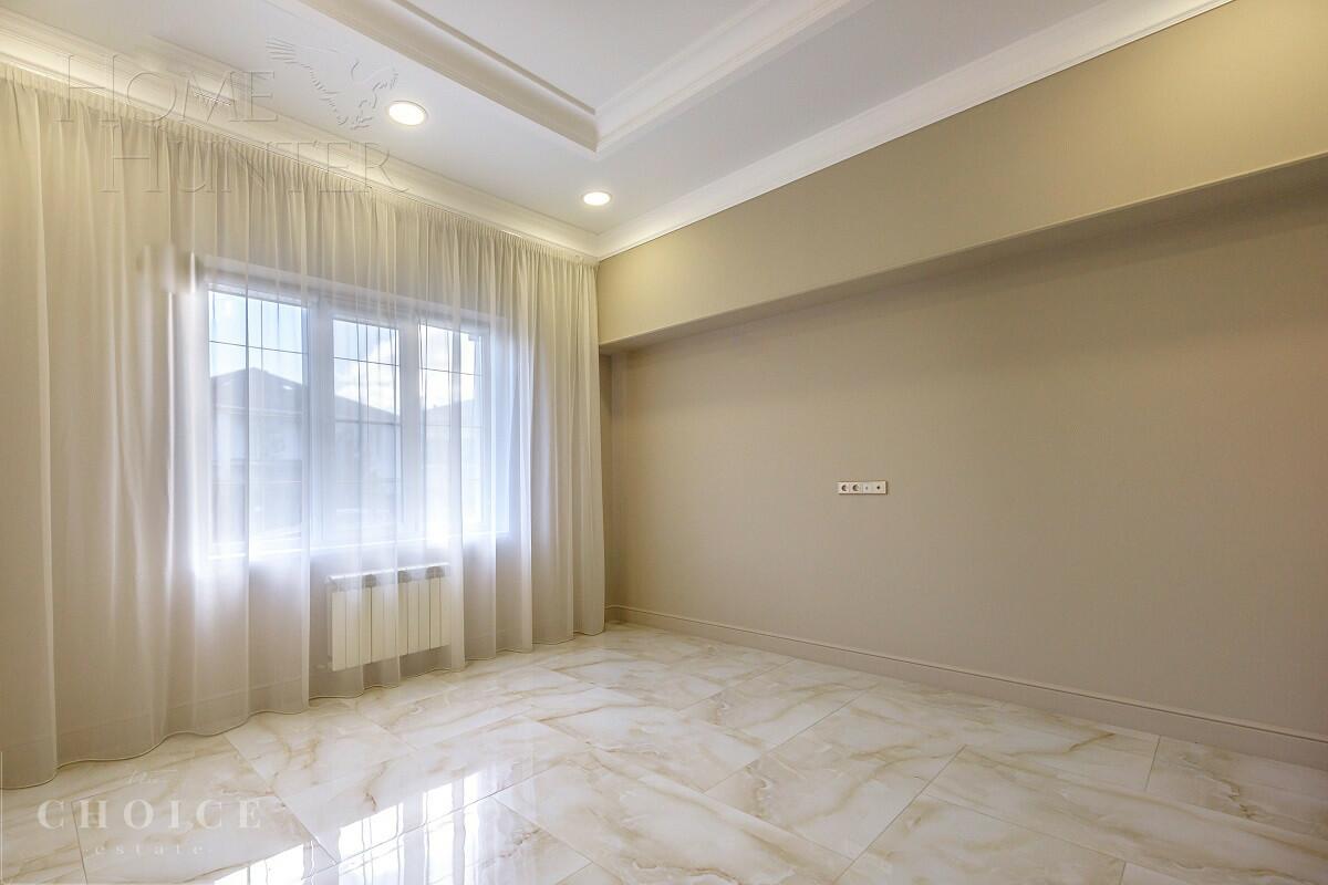 2-этажный коттедж 476.7 м² с отделкой