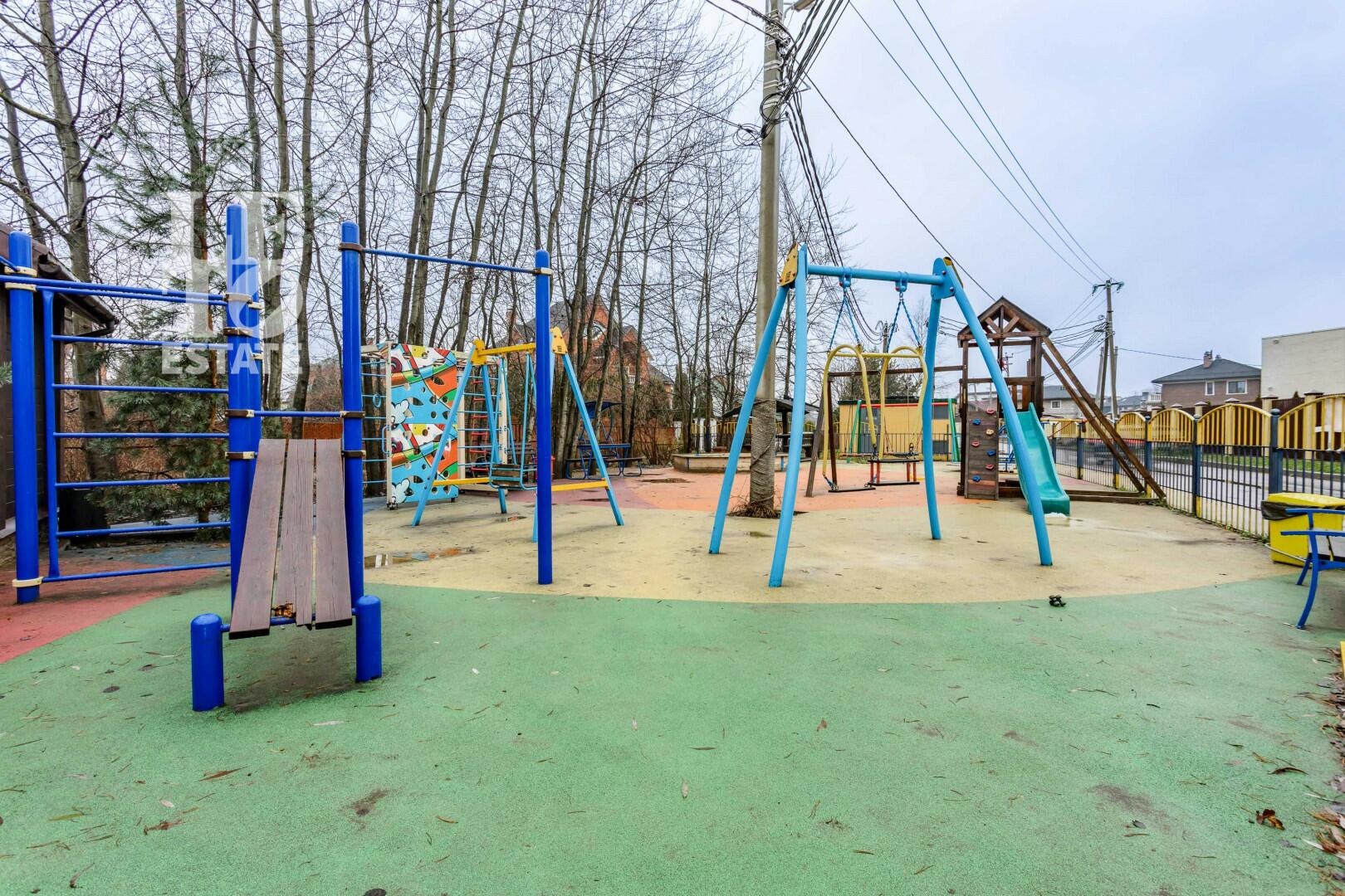 2-этажный коттедж 815 м² с отделкой